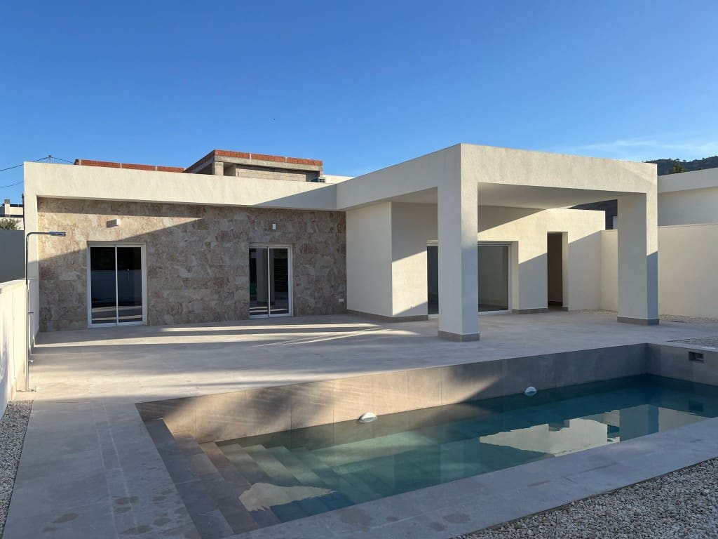 3 sypialnia Dom szeregowy na sprzedaż w La Romana - 360 000 € (Ref: 9852452)