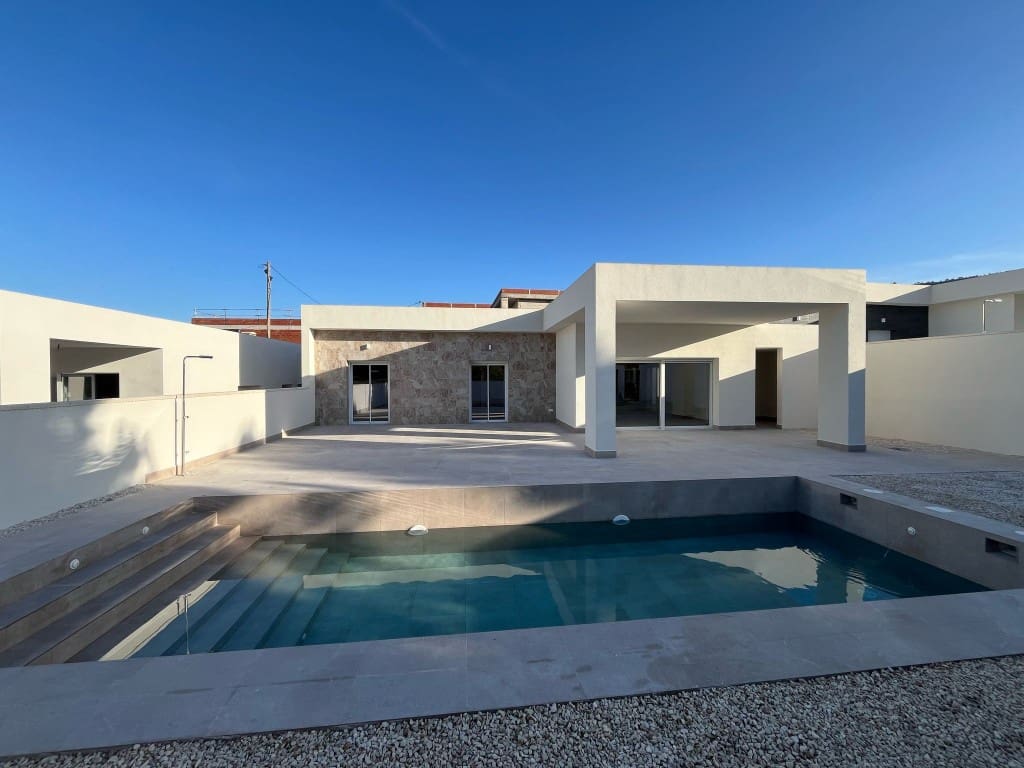 3 sypialnia Dom szeregowy na sprzedaż w La Romana - 360 000 € (Ref: 9852452)