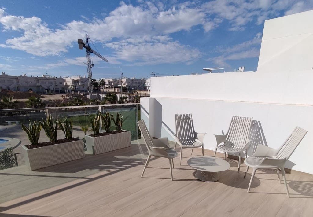 2 soverom Villa til salgs i Orihuela Costa med svømmebasseng - € 269 900 (Ref: 9852664)