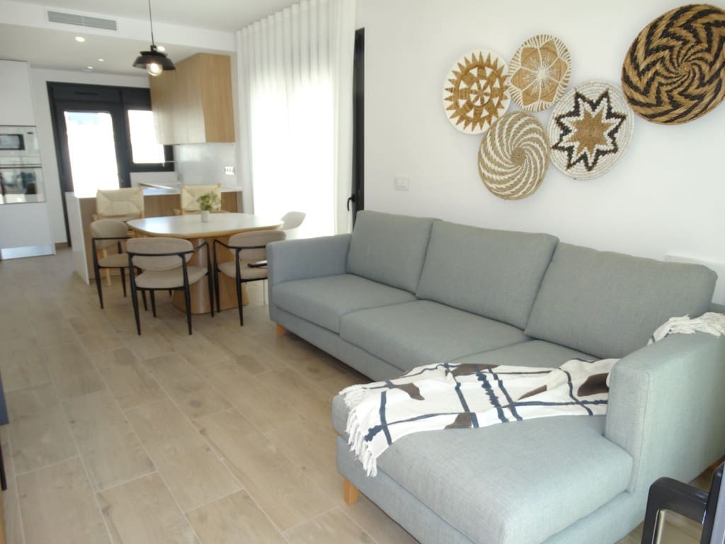2 soveværelse Villa til salg i Pilar de la Horadada med swimmingpool - € 265.000 (Ref: 9852769)
