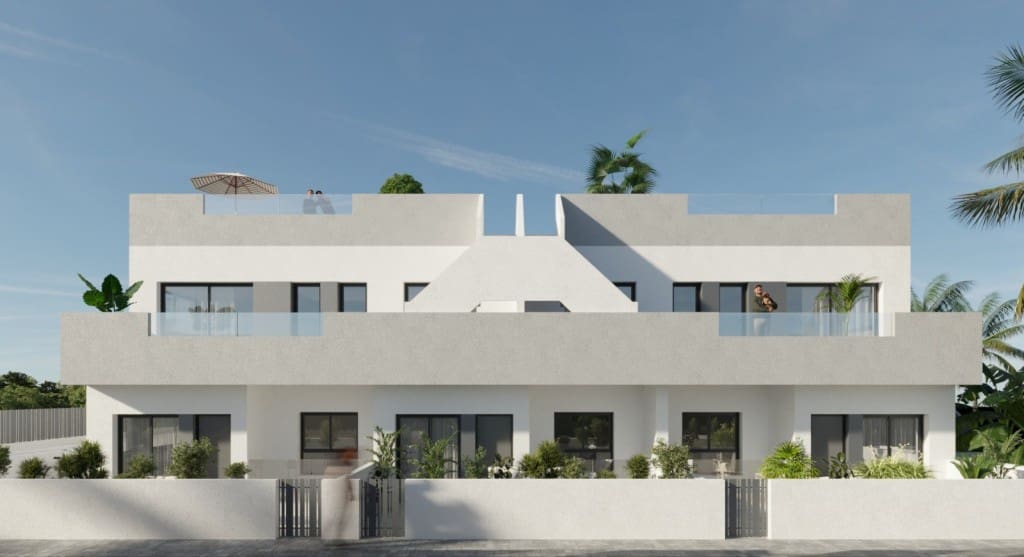 2 soveværelse Villa til salg i Torrevieja med swimmingpool - € 310.000 (Ref: 9852842)