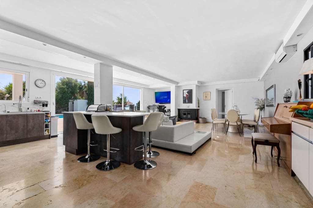 7 soveværelse Finca/Landehus til salg i El Chaparral - € 1.350.000 (Ref: 9852948)