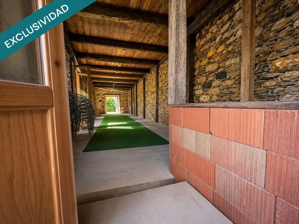 4 soveværelse Rækkehus til salg i Santa Marina del Sil - € 120.000 (Ref: 9852949)