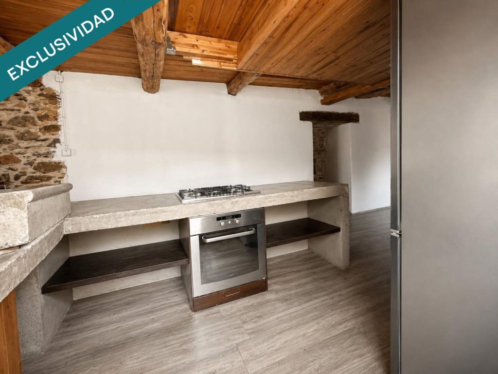 4 soveværelse Rækkehus til salg i Santa Marina del Sil - € 120.000 (Ref: 9852949)