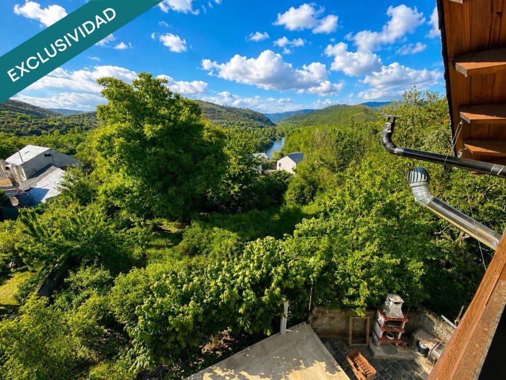 4 soveværelse Rækkehus til salg i Santa Marina del Sil - € 120.000 (Ref: 9852949)