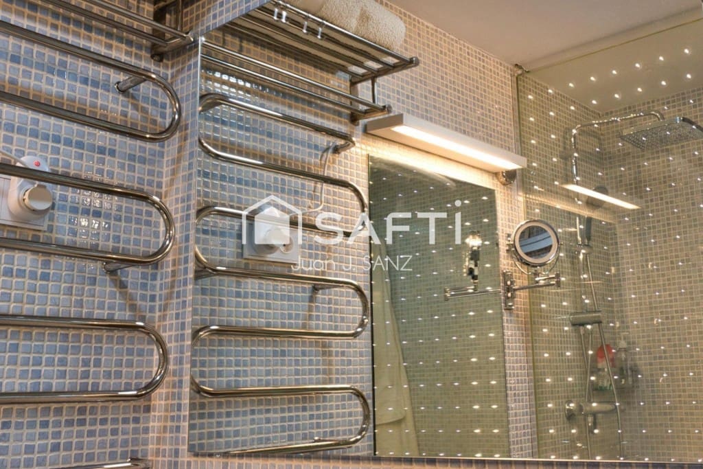 1 slaapkamer Appartement te koop in San Sebastian de los Reyes met garage - € 456.000 (Ref: 9852950)