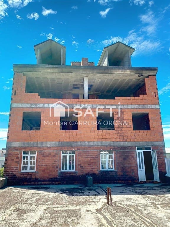 Bauplatz zu verkaufen in Santa Comba - 330.000 € (Ref: 9855267)
