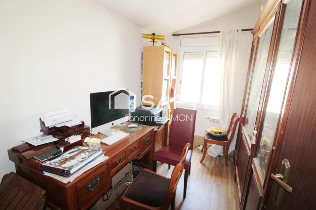 4 bedroom Villa for sale in Vidreres with pool garage - € 315,000 (Ref: 9855268)