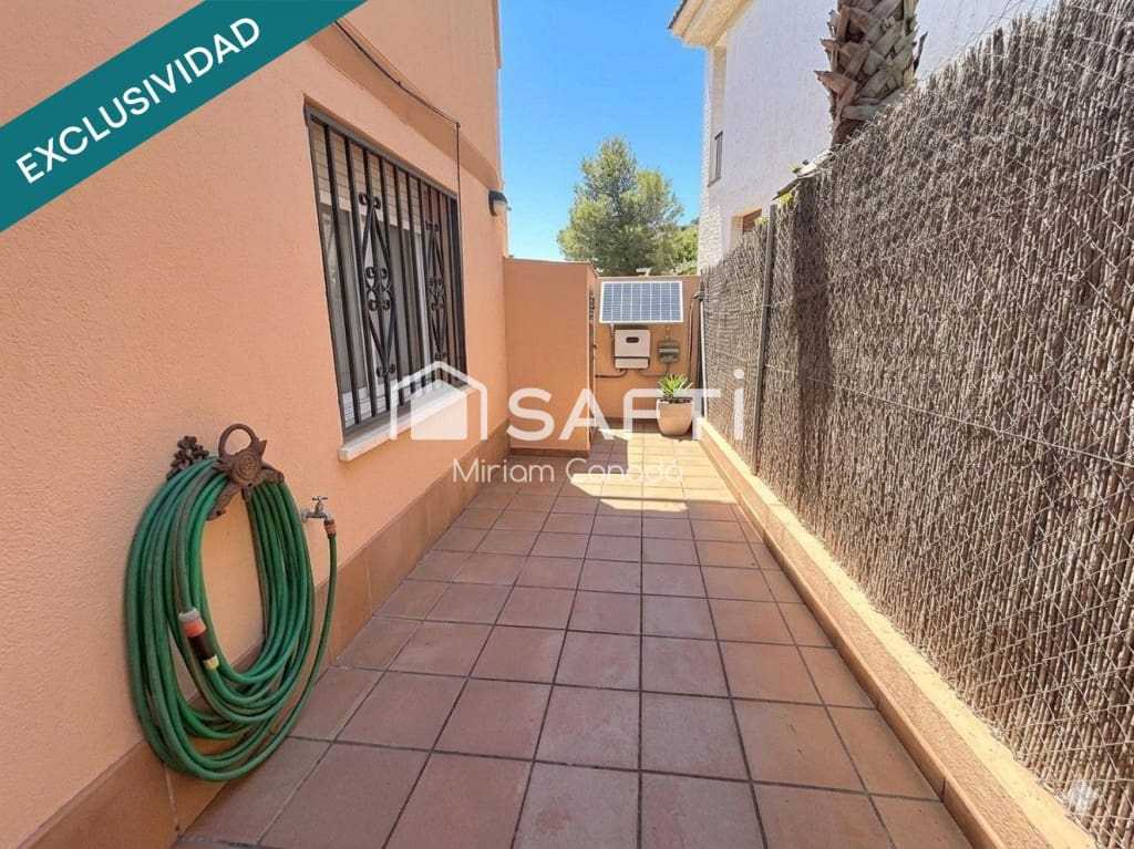4 soveværelse Villa til salg i Calafell med garage - € 360.000 (Ref: 9855271)