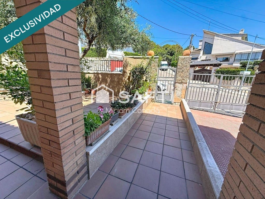 4 soveværelse Villa til salg i Calafell med garage - € 360.000 (Ref: 9855271)