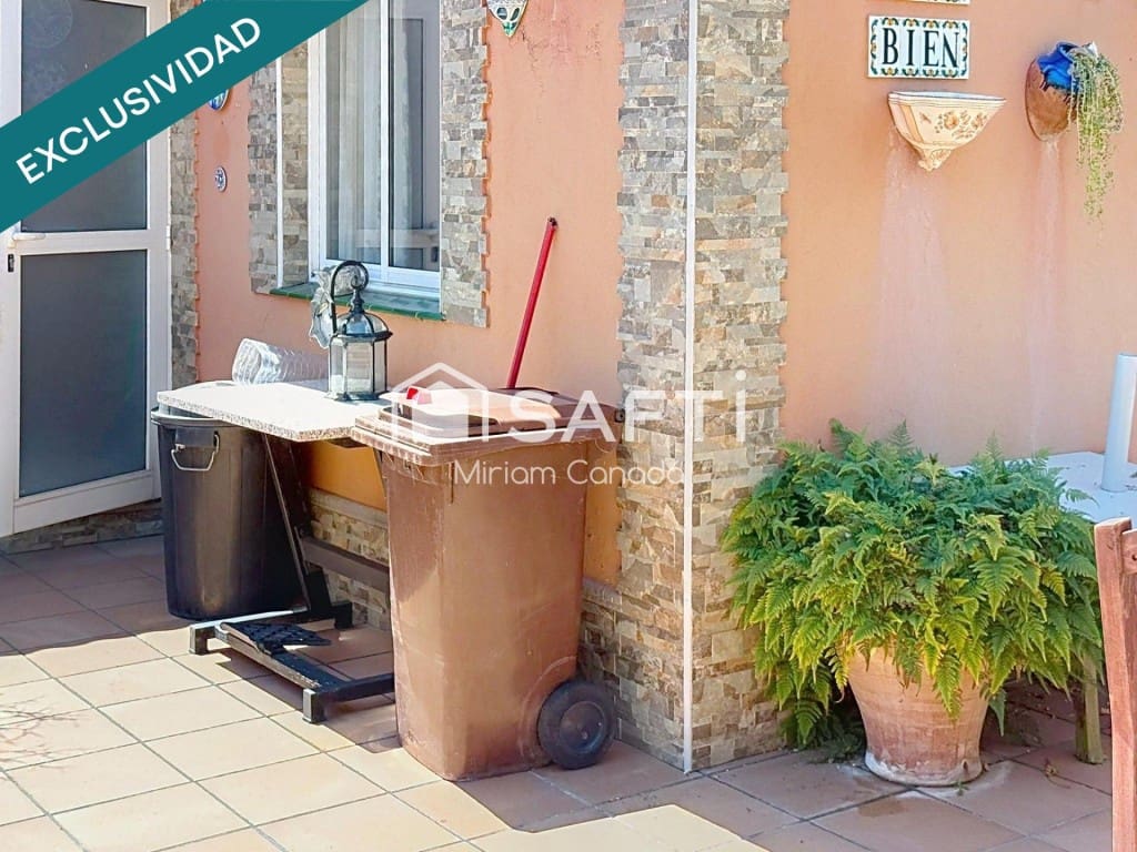 4 soveværelse Villa til salg i Calafell med garage - € 360.000 (Ref: 9855271)