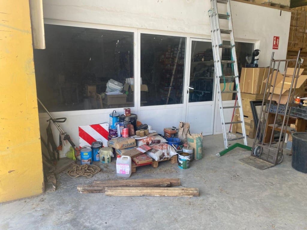 Kommersiell til salgs i Novelda - € 676 000 (Ref: 9855275)