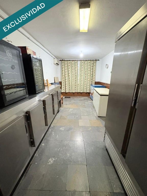 Kontor til salg i Montefrio - € 375.000 (Ref: 9855276)