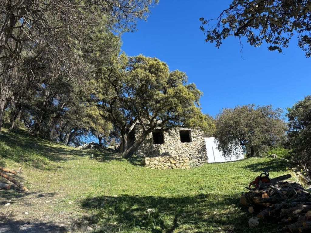 Grunde uden byggetilladelser til salg i Loja - € 150.000 (Ref: 9855278)