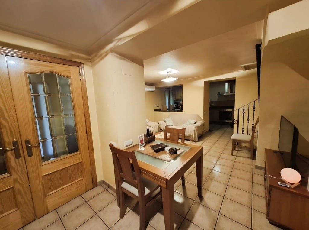 3 bedroom Terraced Villa for sale in Ontinyent - € 195,000 (Ref: 9859754)