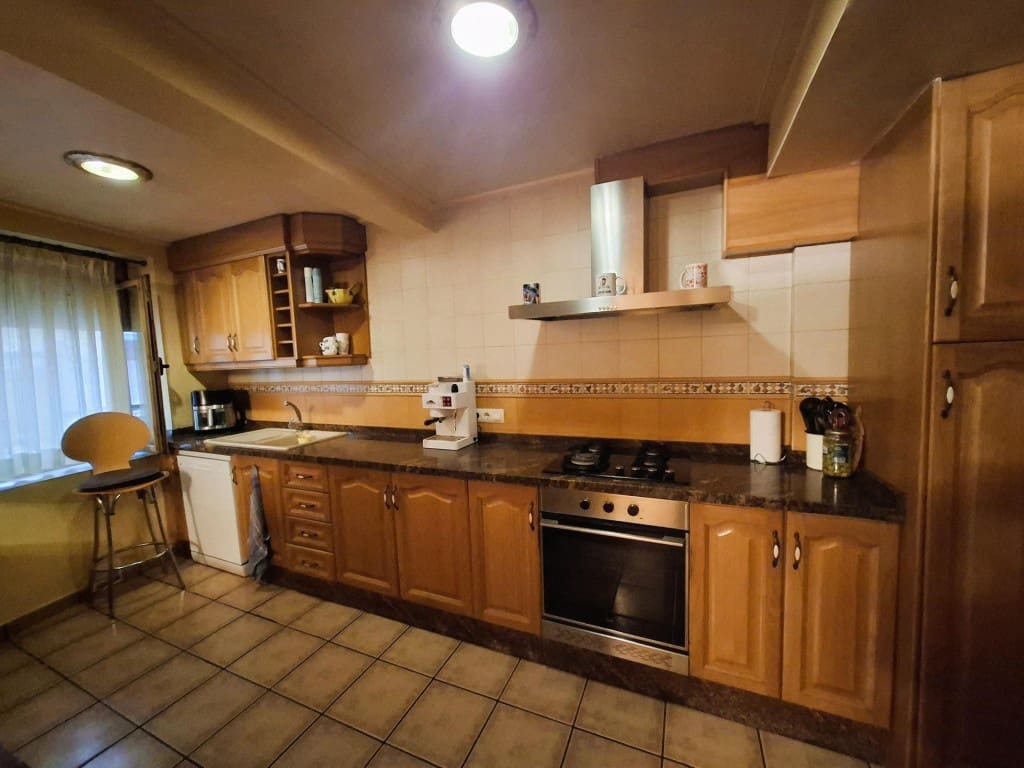 3 bedroom Terraced Villa for sale in Ontinyent - € 195,000 (Ref: 9859754)