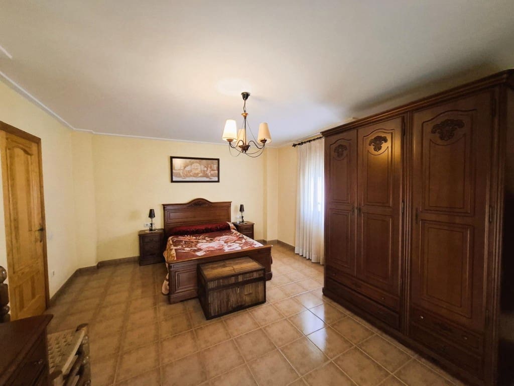 3 bedroom Terraced Villa for sale in Ontinyent - € 195,000 (Ref: 9859754)