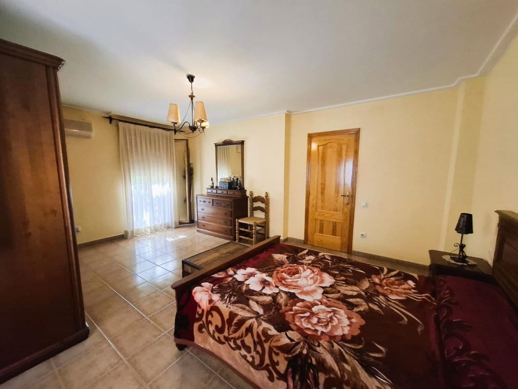 3 bedroom Terraced Villa for sale in Ontinyent - € 195,000 (Ref: 9859754)