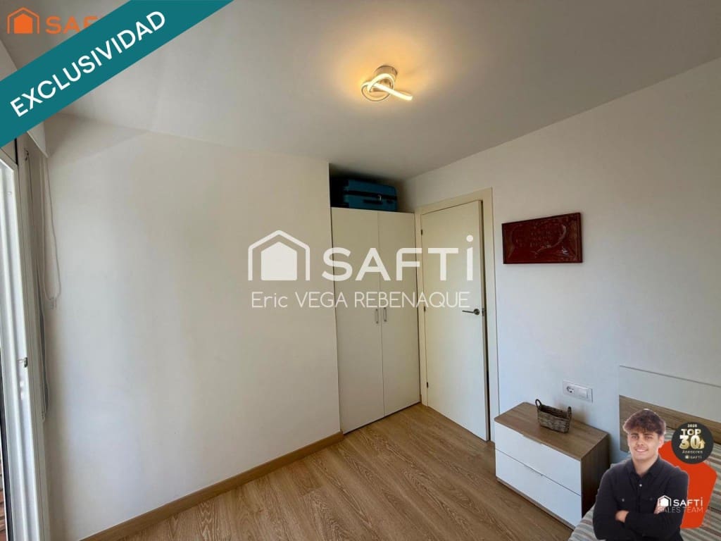 4 bedroom Apartment for sale in Pineda de Mar - € 265,000 (Ref: 9859755)
