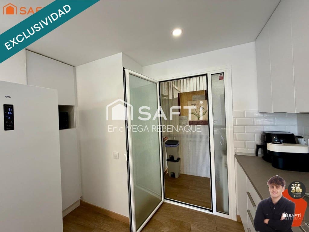 4 bedroom Apartment for sale in Pineda de Mar - € 265,000 (Ref: 9859755)