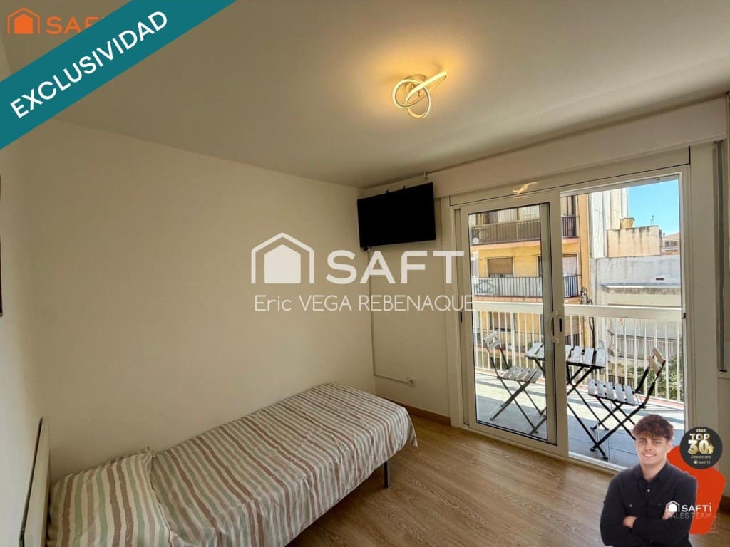 4 bedroom Apartment for sale in Pineda de Mar - € 265,000 (Ref: 9859755)
