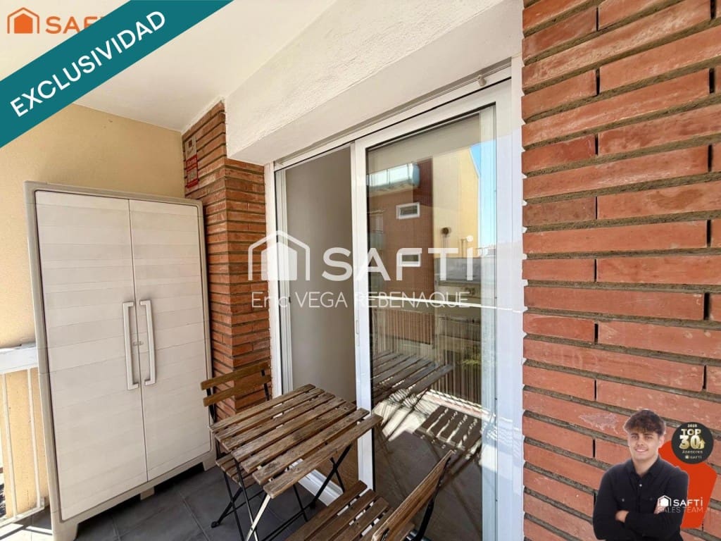 4 bedroom Apartment for sale in Pineda de Mar - € 265,000 (Ref: 9859755)