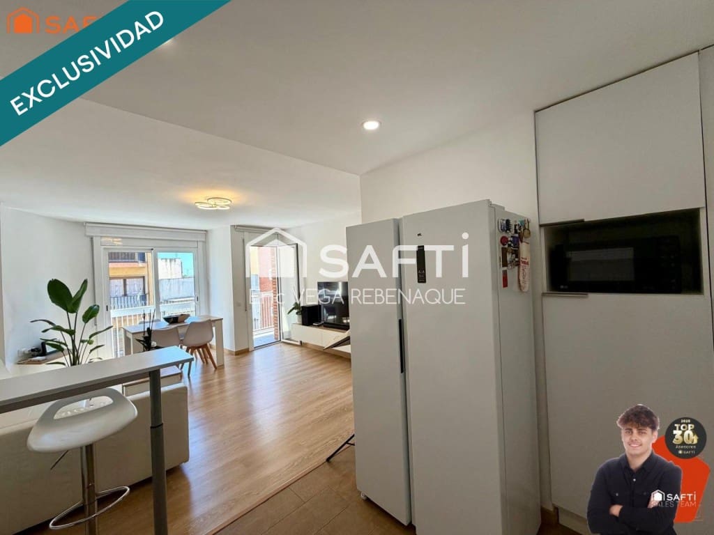 4 bedroom Apartment for sale in Pineda de Mar - € 265,000 (Ref: 9859755)