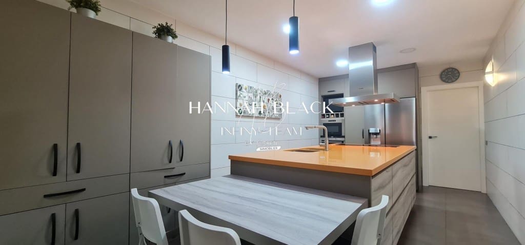 Apartamento de 3 habitaciones en Masquefa en venta - 285.000 € (Ref: 9859757)