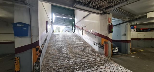 Garage for sale in Badalona - € 18,000 (Ref: 9859758)