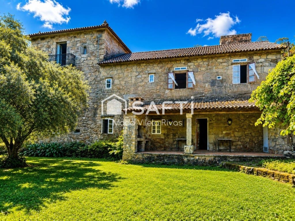 Finca/Casa Rural de 6 habitaciones en Moraña en venta con piscina garaje - 690.000 € (Ref: 9859759)