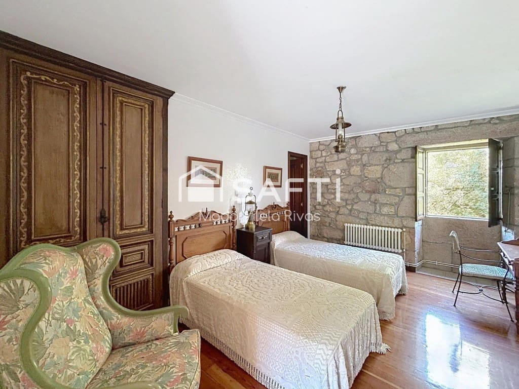 Finca/Casa Rural de 6 habitaciones en Moraña en venta con piscina garaje - 690.000 € (Ref: 9859759)