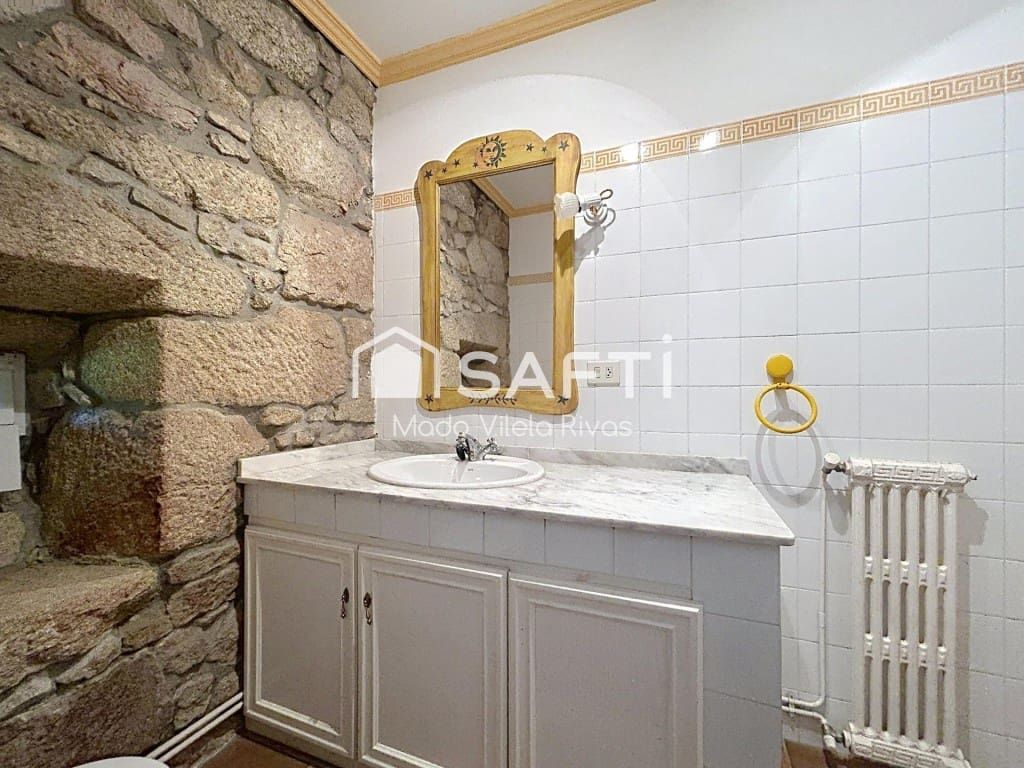 Finca/Casa Rural de 6 habitaciones en Moraña en venta con piscina garaje - 690.000 € (Ref: 9859759)
