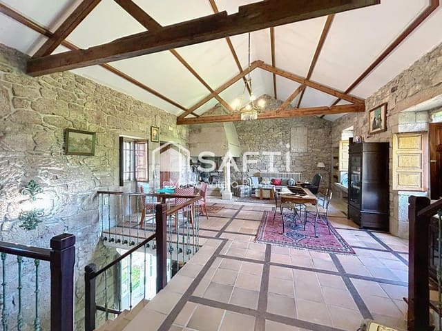 Finca/Casa Rural de 6 habitaciones en Moraña en venta con piscina garaje - 690.000 € (Ref: 9859759)