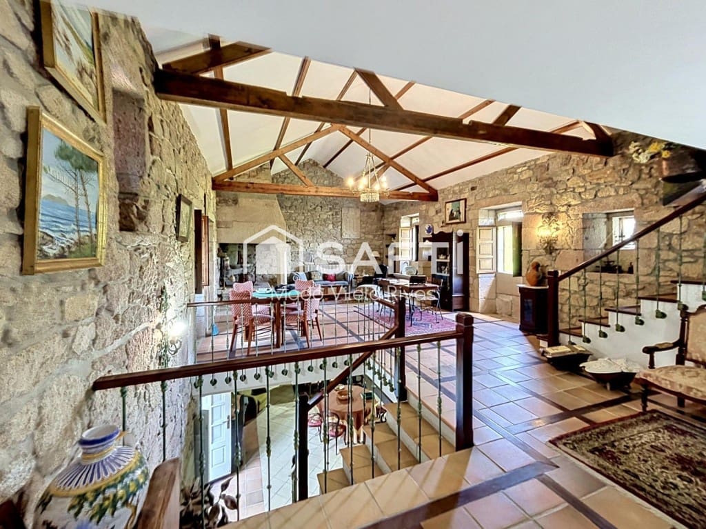 Finca/Casa Rural de 6 habitaciones en Moraña en venta con piscina garaje - 690.000 € (Ref: 9859759)