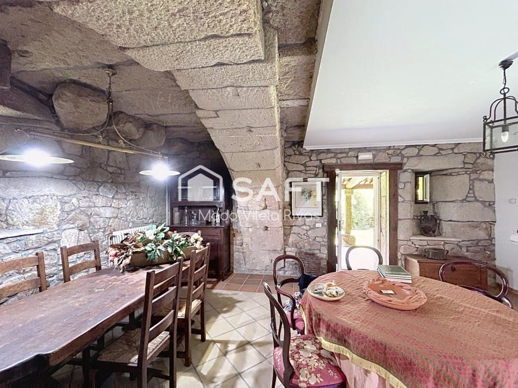 Finca/Casa Rural de 6 habitaciones en Moraña en venta con piscina garaje - 690.000 € (Ref: 9859759)