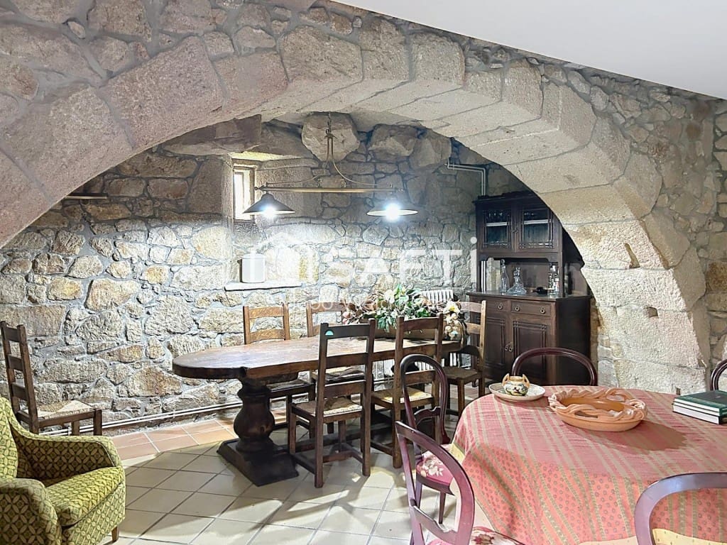 Finca/Casa Rural de 6 habitaciones en Moraña en venta con piscina garaje - 690.000 € (Ref: 9859759)
