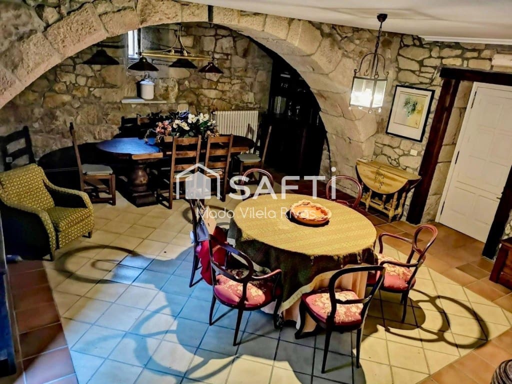 Finca/Casa Rural de 6 habitaciones en Moraña en venta con piscina garaje - 690.000 € (Ref: 9859759)