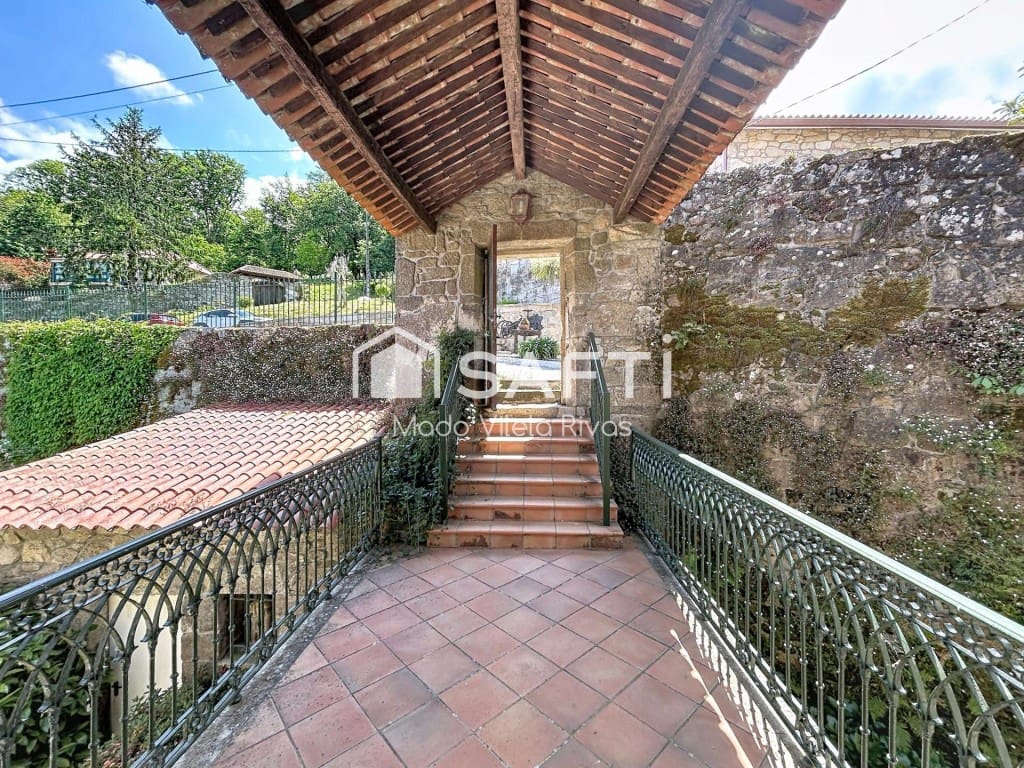 Finca/Casa Rural de 6 habitaciones en Moraña en venta con piscina garaje - 690.000 € (Ref: 9859759)