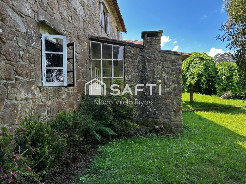 Finca/Casa Rural de 6 habitaciones en Moraña en venta con piscina garaje - 690.000 € (Ref: 9859759)