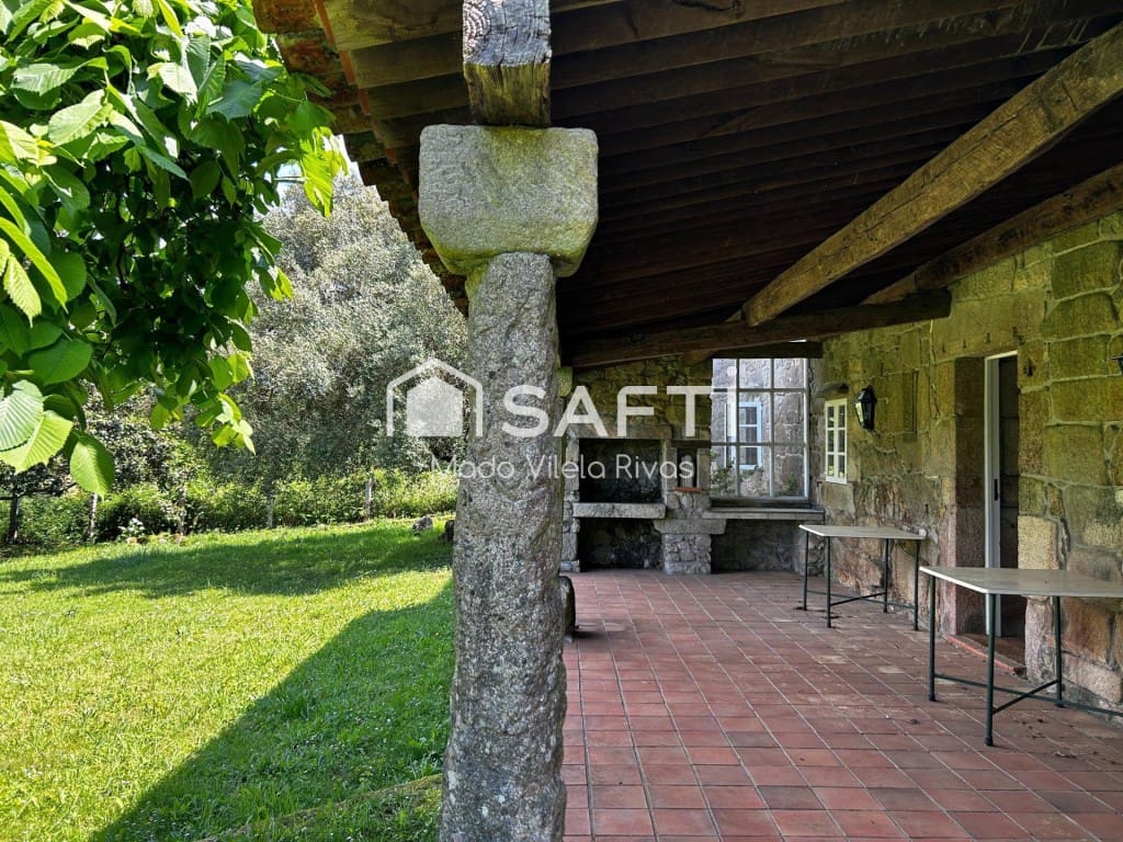 Finca/Casa Rural de 6 habitaciones en Moraña en venta con piscina garaje - 690.000 € (Ref: 9859759)