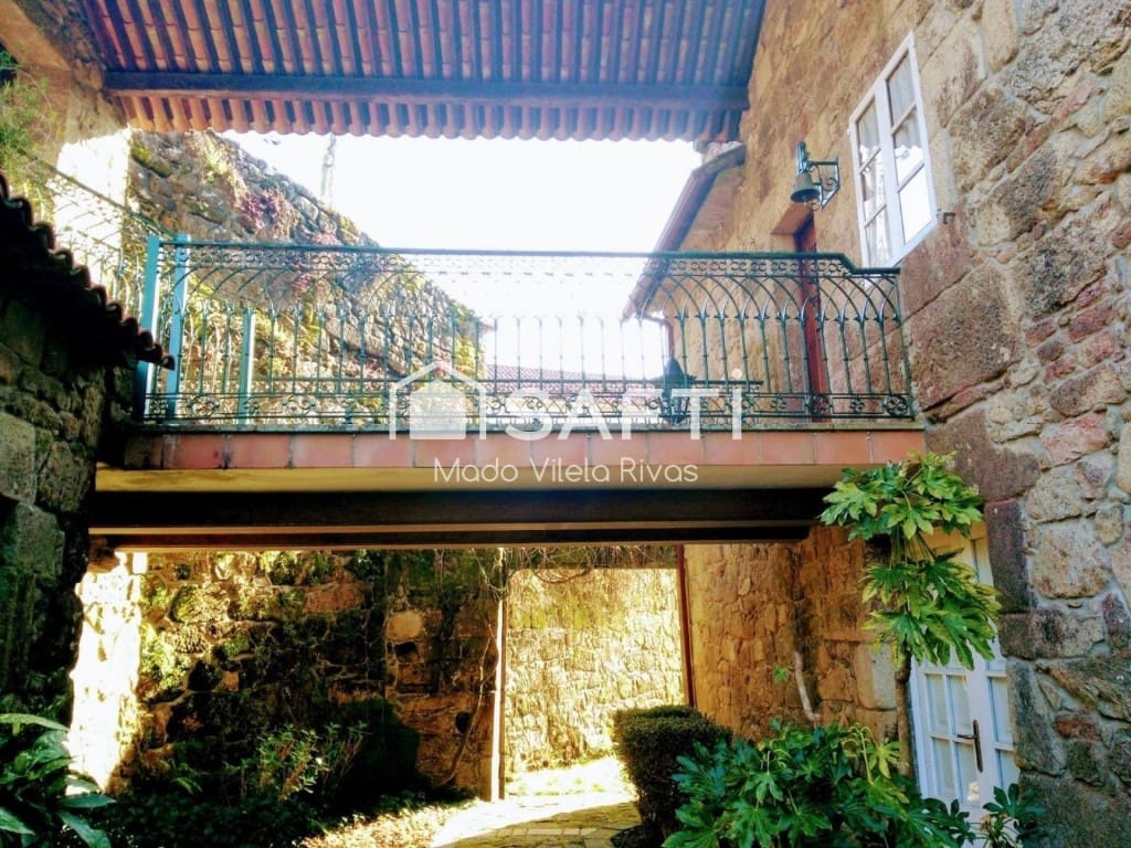Finca/Casa Rural de 6 habitaciones en Moraña en venta con piscina garaje - 690.000 € (Ref: 9859759)