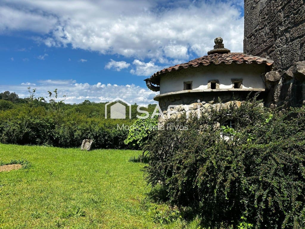 Finca/Casa Rural de 6 habitaciones en Moraña en venta con piscina garaje - 690.000 € (Ref: 9859759)