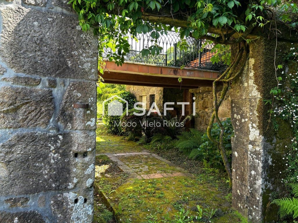 Finca/Casa Rural de 6 habitaciones en Moraña en venta con piscina garaje - 690.000 € (Ref: 9859759)