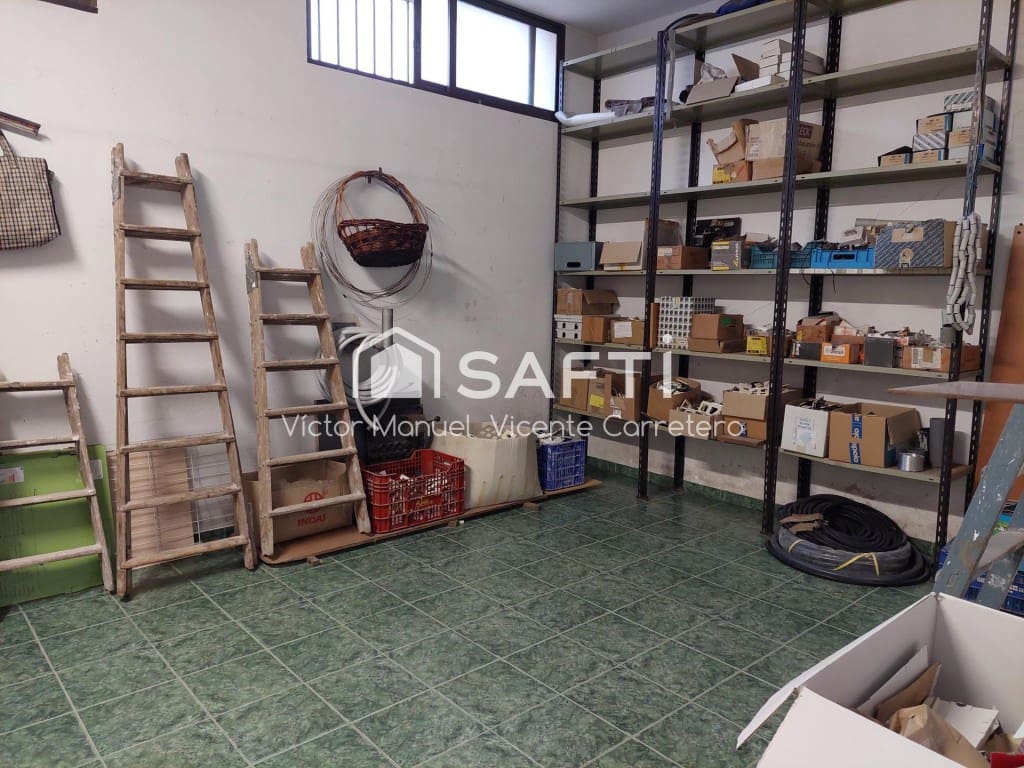 Kommersiell til salgs i Sagunto / Sagunt - € 137 000 (Ref: 9859761)