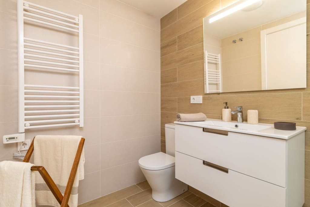 2 soveværelse Lejlighed til salg i Calpe / Calp med swimmingpool - € 435.000 (Ref: 9859824)