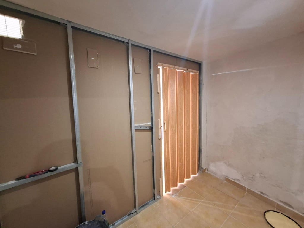3 soverom Rekkehus til salgs i Ontinyent - € 89 000 (Ref: 9861729)