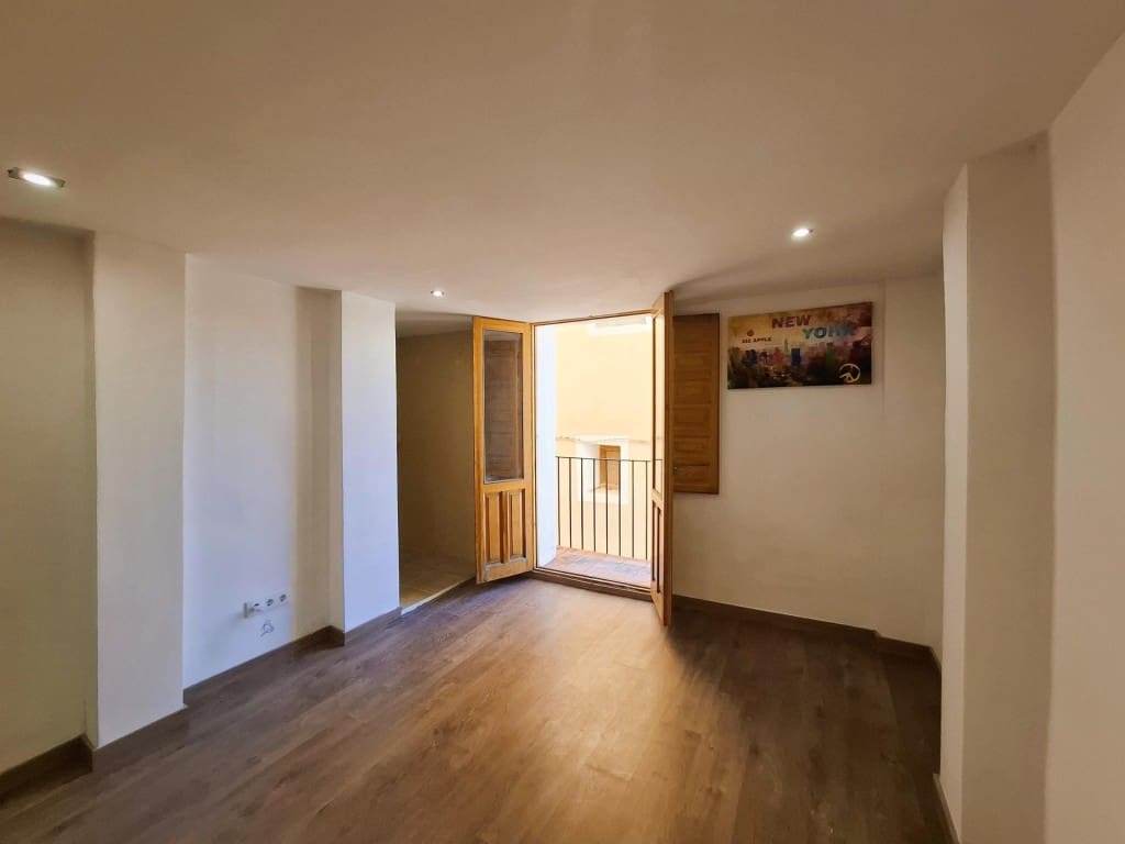 3 soverom Rekkehus til salgs i Ontinyent - € 89 000 (Ref: 9861729)