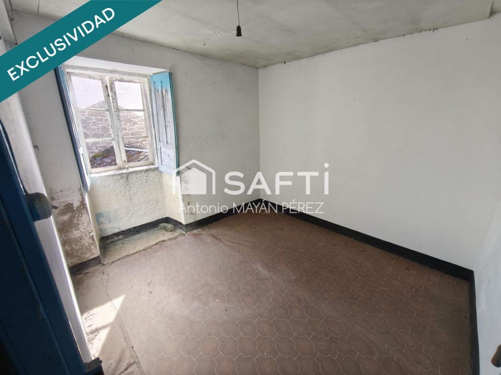 4 bedroom Finca/Country House for sale in Muros - € 116,790 (Ref: 9861731)