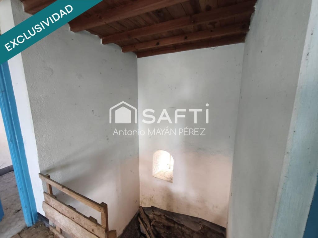 4 bedroom Finca/Country House for sale in Muros - € 116,790 (Ref: 9861731)