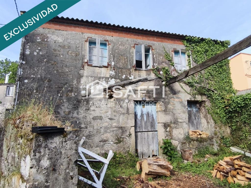 4 bedroom Finca/Country House for sale in Muros - € 116,790 (Ref: 9861731)